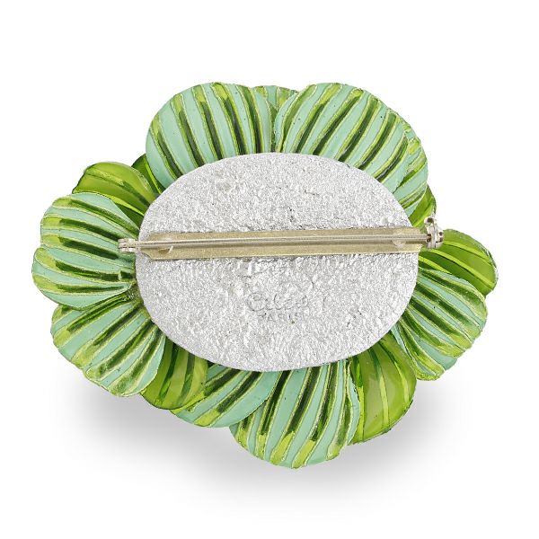 WEB限定】フランス製花びらモチーフブローチ/5180053詳細情報