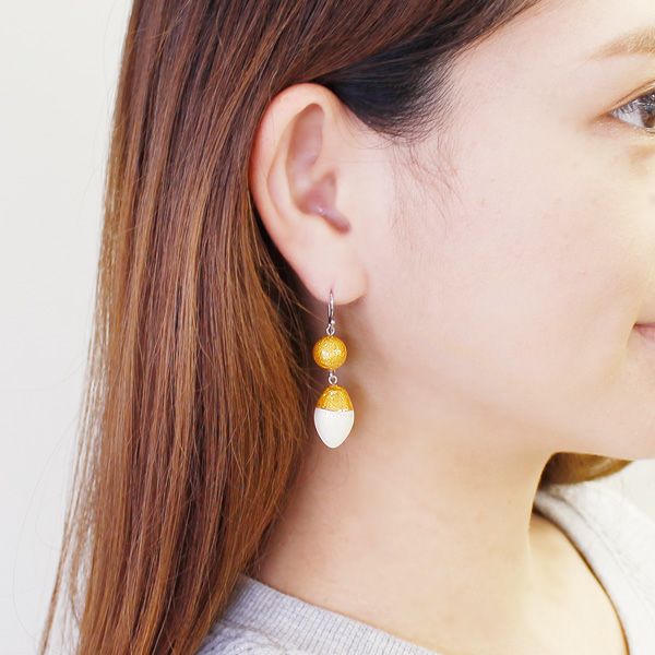 ZSiSKA】≪HERITAGE≫エイコーン型レジンロングピアス/3180032**詳細