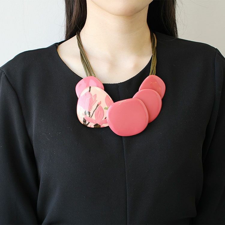 ZSiSKA】≪MAGNOLIA≫マグネットクラスプレジンネックレス/1020083