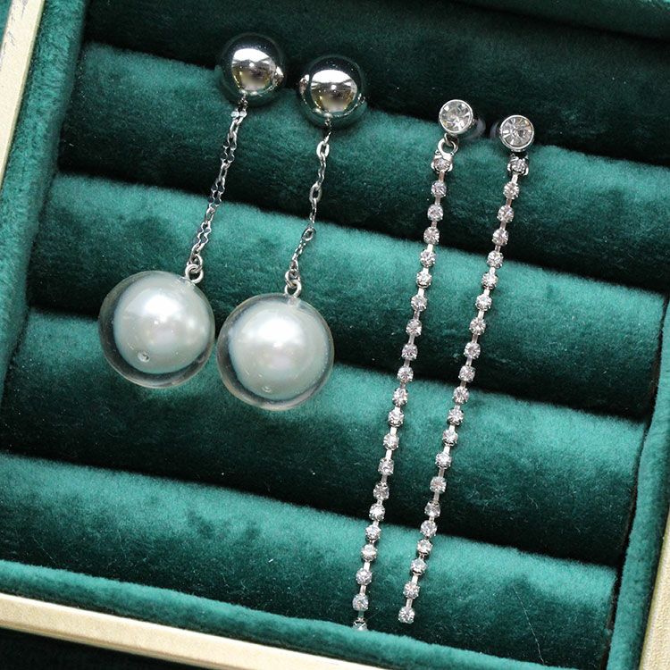 ZSiSKA】≪FLOATING PEARLS≫レジンロングピアス＆ラインストーン
