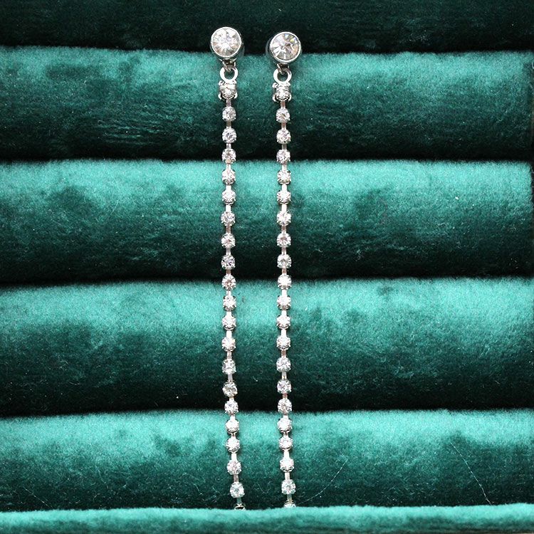 ZSiSKA】≪FLOATING PEARLS≫レジンロングピアス＆ラインストーン