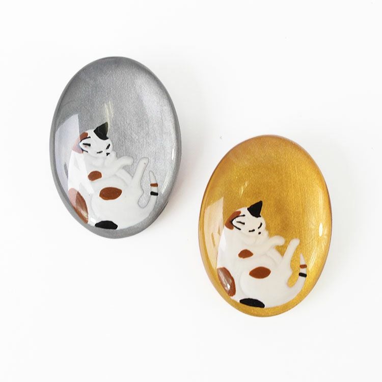 ZSiSKA】≪CALICO≫三毛猫モチーフレジンブローチ詳細情報