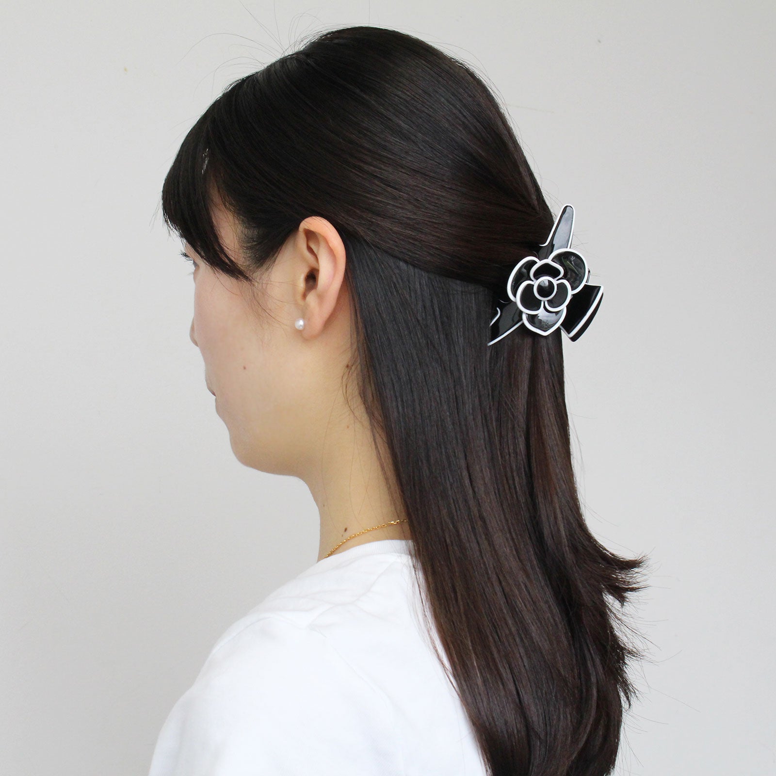 カメリアモチーフデザインヘアクリップ詳細情報｜アクセサリー・腕時計
