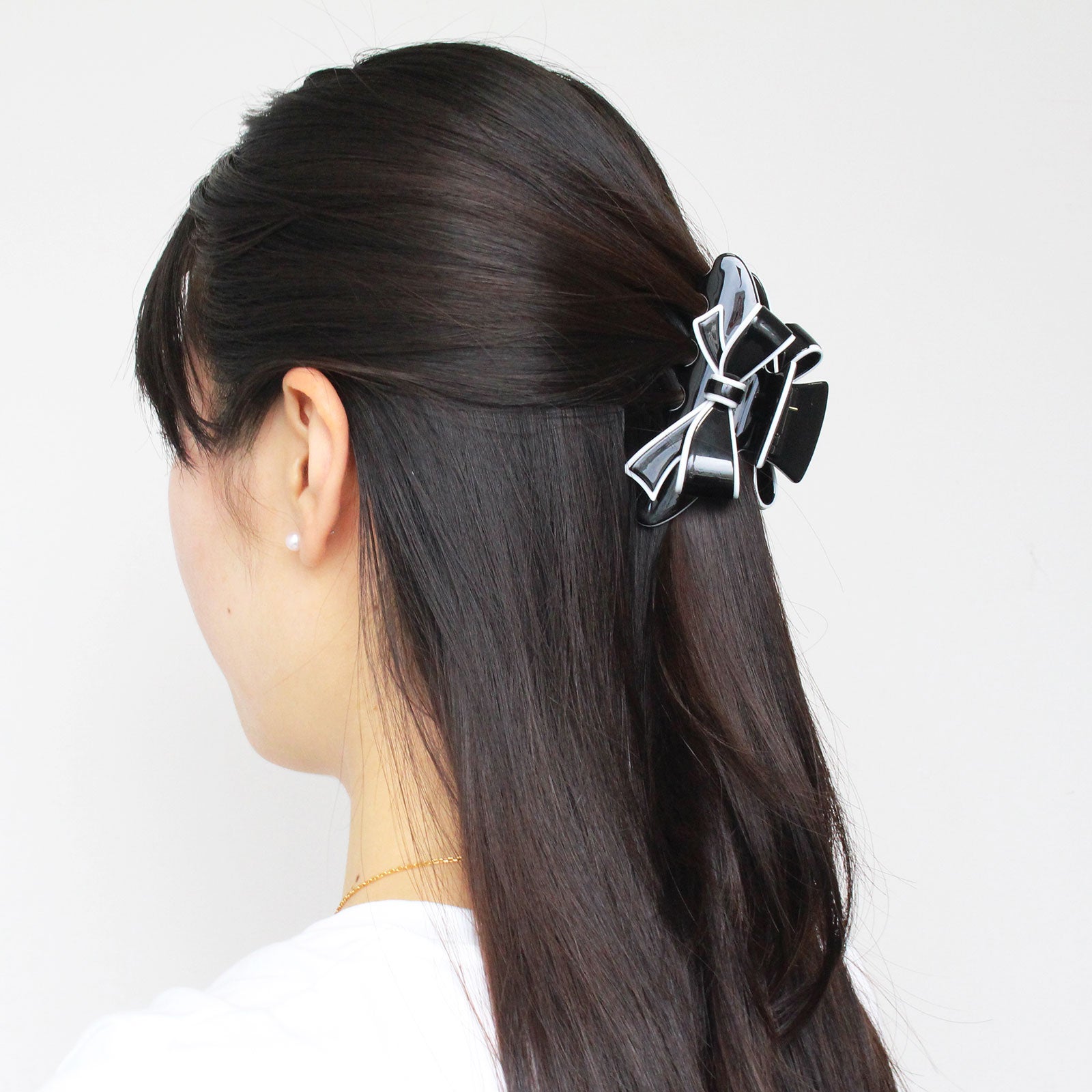 アシンメトリーリボンモチーフデザインヘアクリップ詳細情報