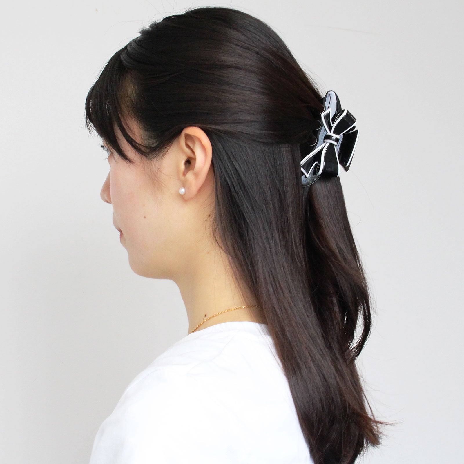 アシンメトリーリボンモチーフデザインヘアクリップ詳細情報