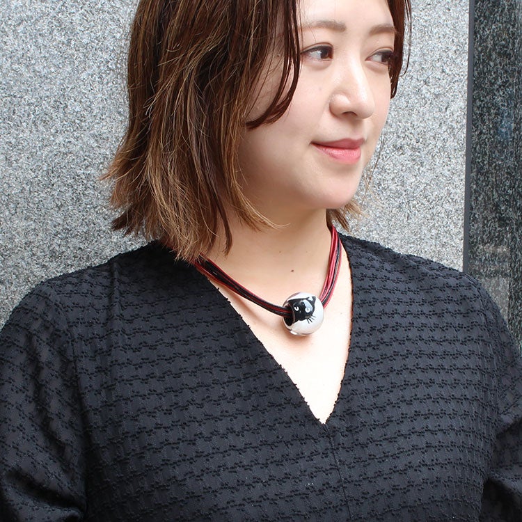 ZSiSKA】≪BLISS≫マグネットクラスプネコモチーフレジンネックレス