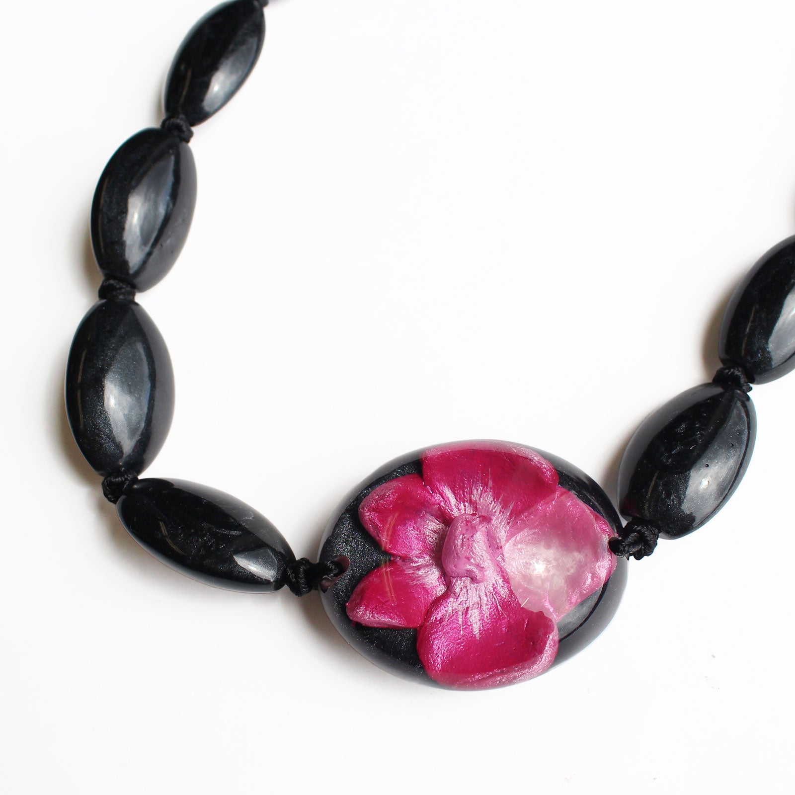 ZSiSKA】《ORCHID》マグネットクラスプネックレス【50th Anniversary ZSiSKA】《ORCHID》マグネットクラスプネックレス【50th Anniversary